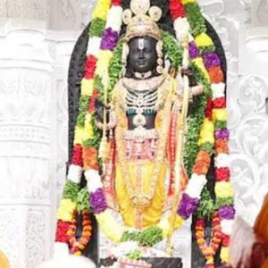 Pavithra Dhanasekaran logo